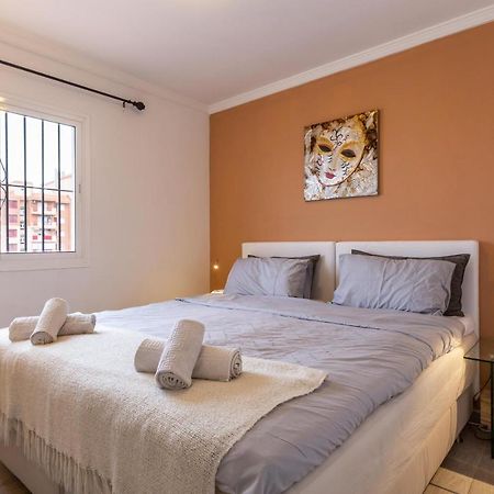 Villa Mar Del Plata 8 Bed Apartment Fuengirola Bagian luar foto
